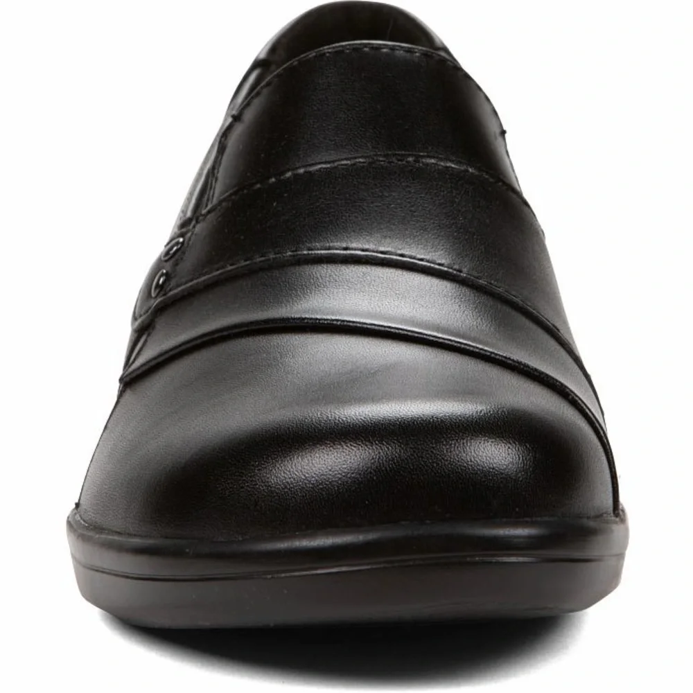 NEW!! Women's Clarks May Marigold Black Loafers Size 11M